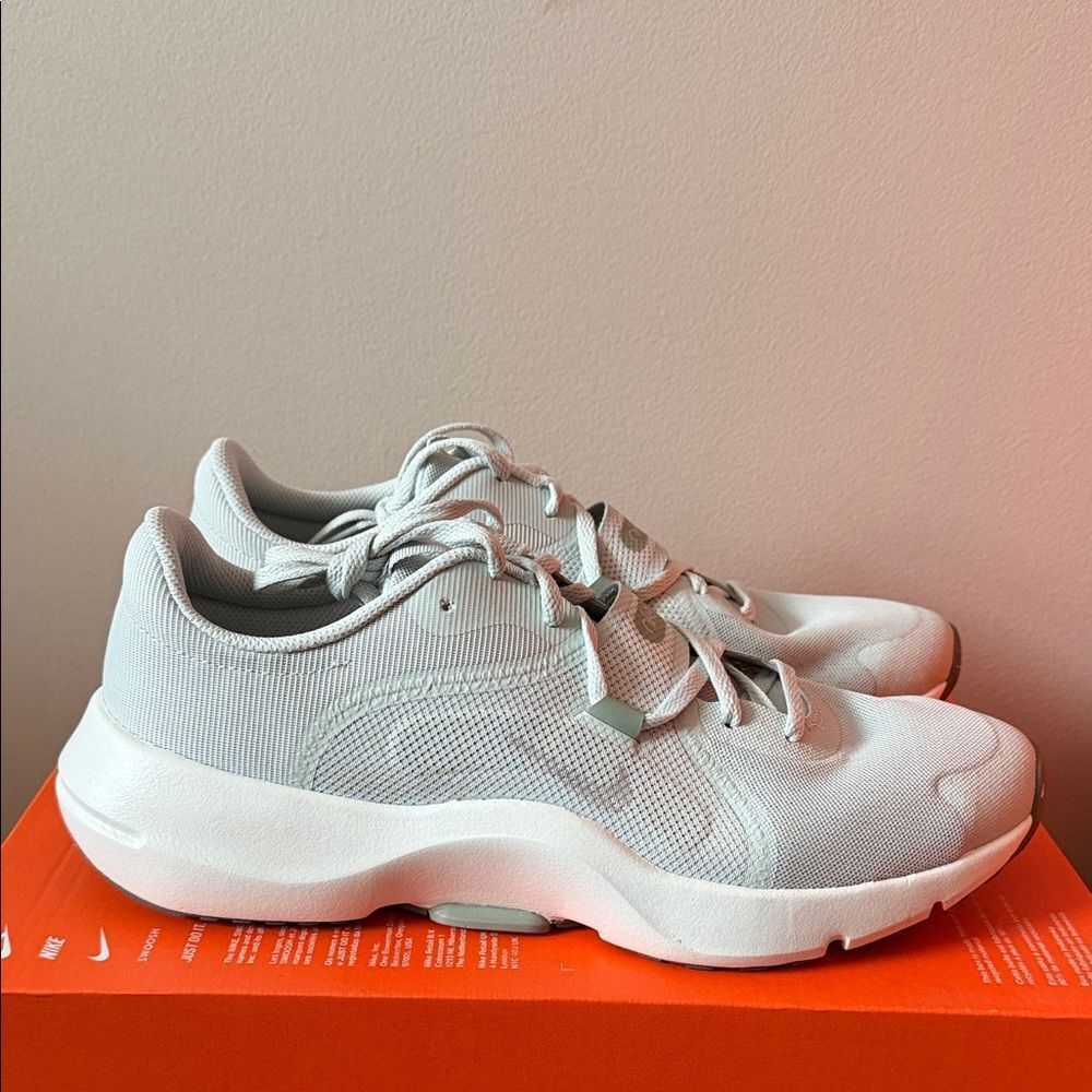 Nike In Season TR 13 Metallic Silver DV3975-006 Women’s Size 9